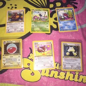 6 1st Edition 1995 Pokémon Cards